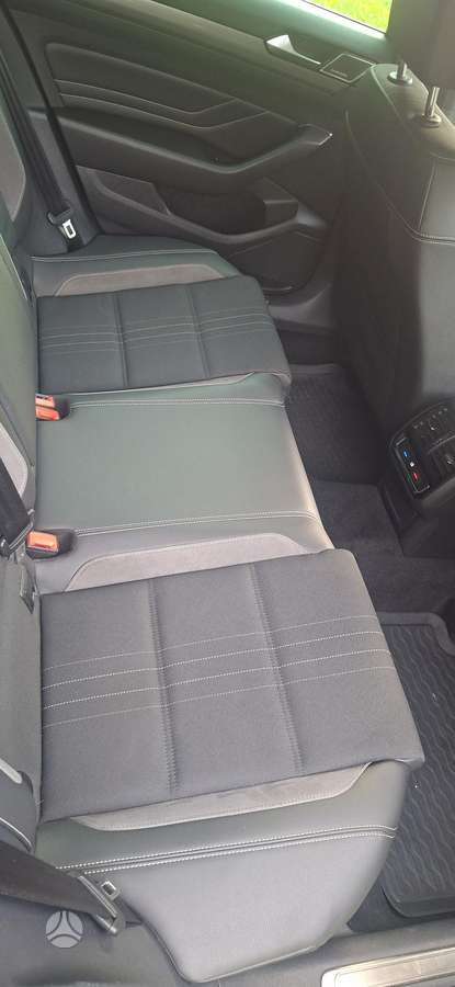 Volkswagen Passat Alltrack - 11