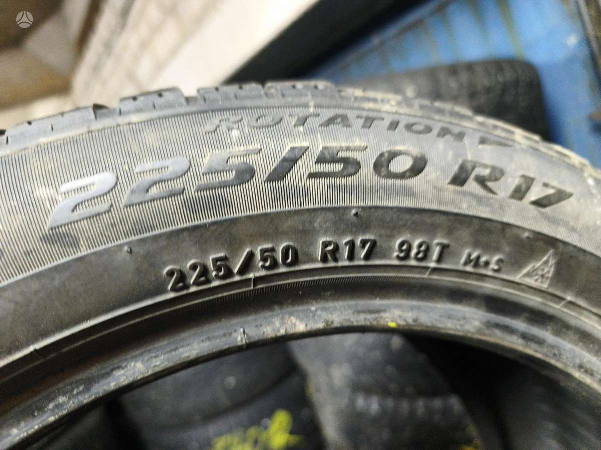 Pirelli Ice zero, winter 225/50 R17