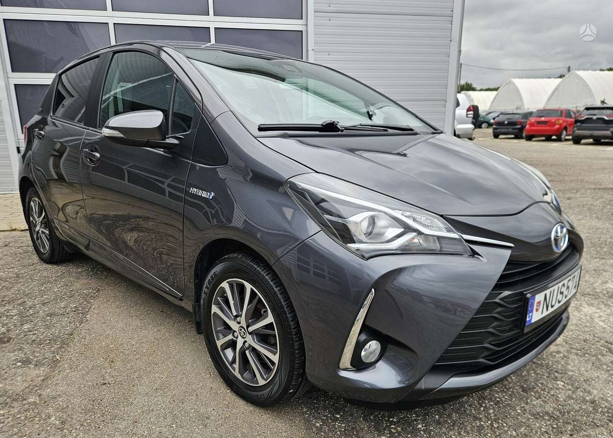 Toyota Yaris - 4