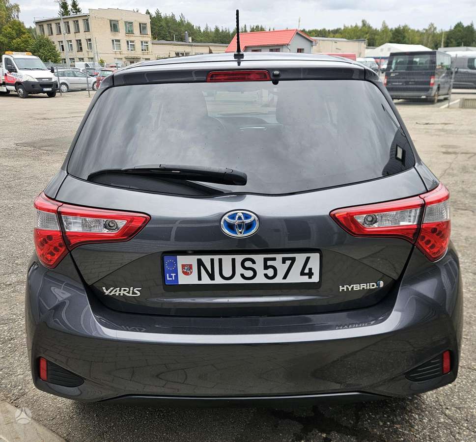 Toyota Yaris - 7