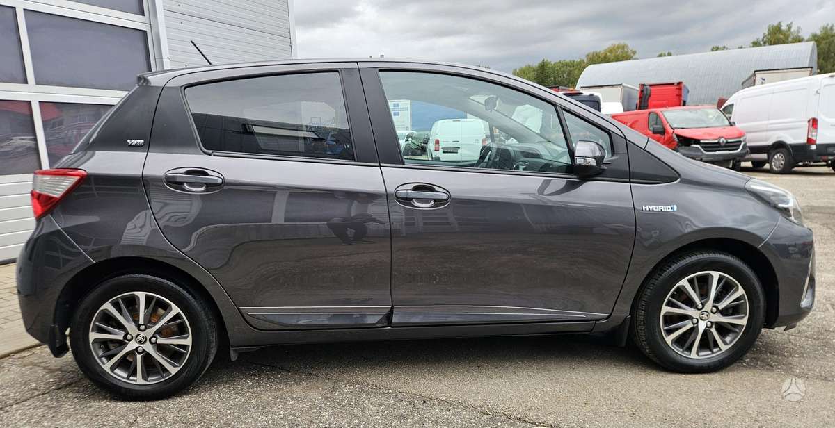 Toyota Yaris - 9