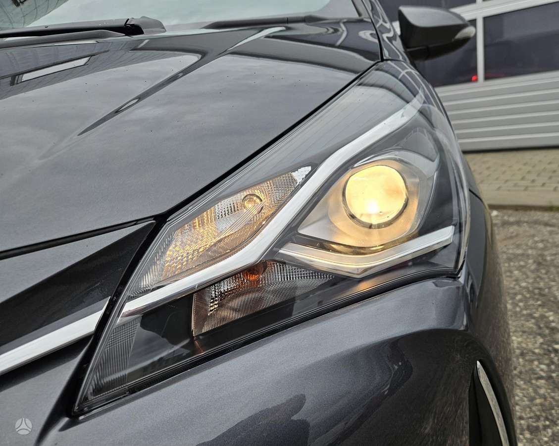 Toyota Yaris - 11