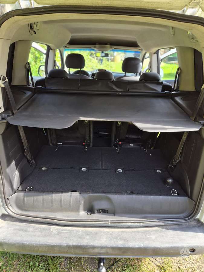 Peugeot Partner - 11