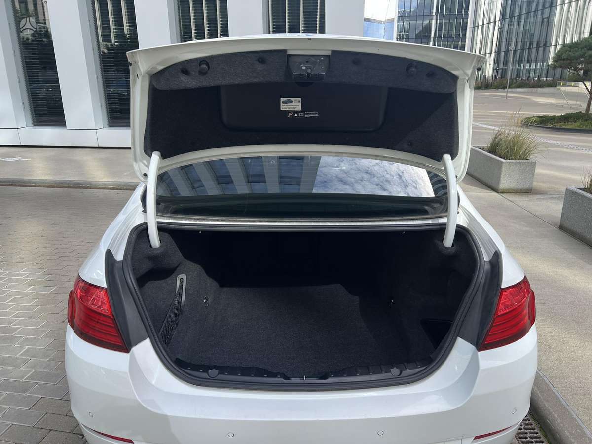 BMW 528, 2.0 l., sedanas