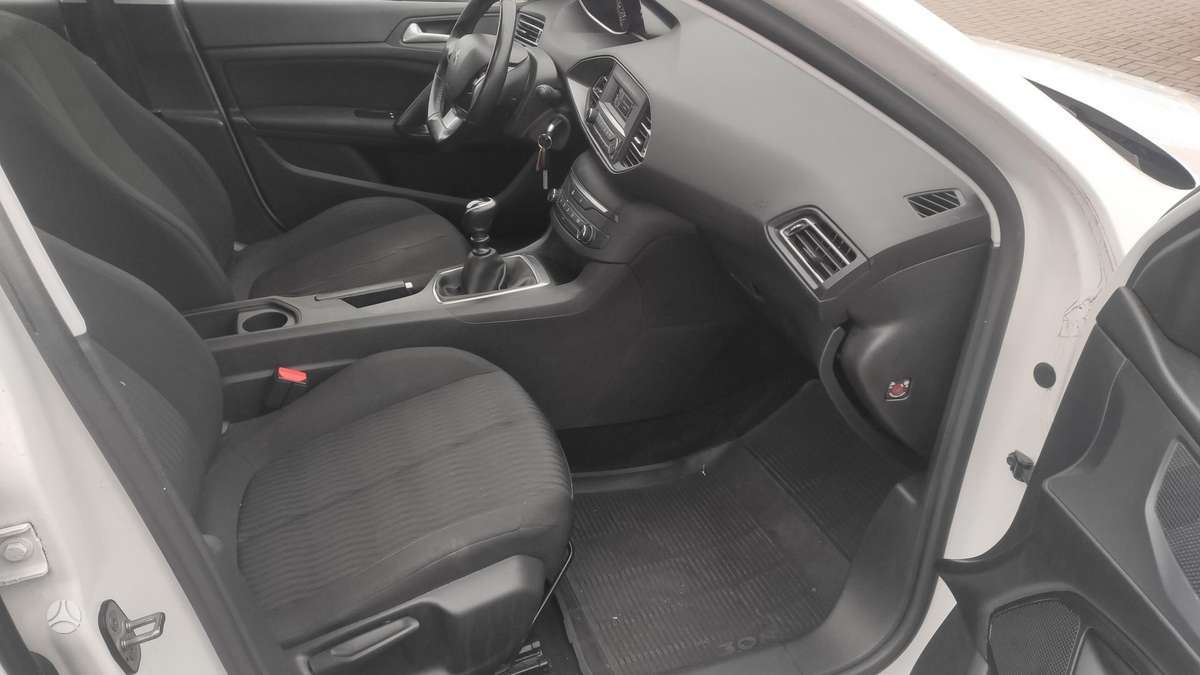 Peugeot 308 - 11