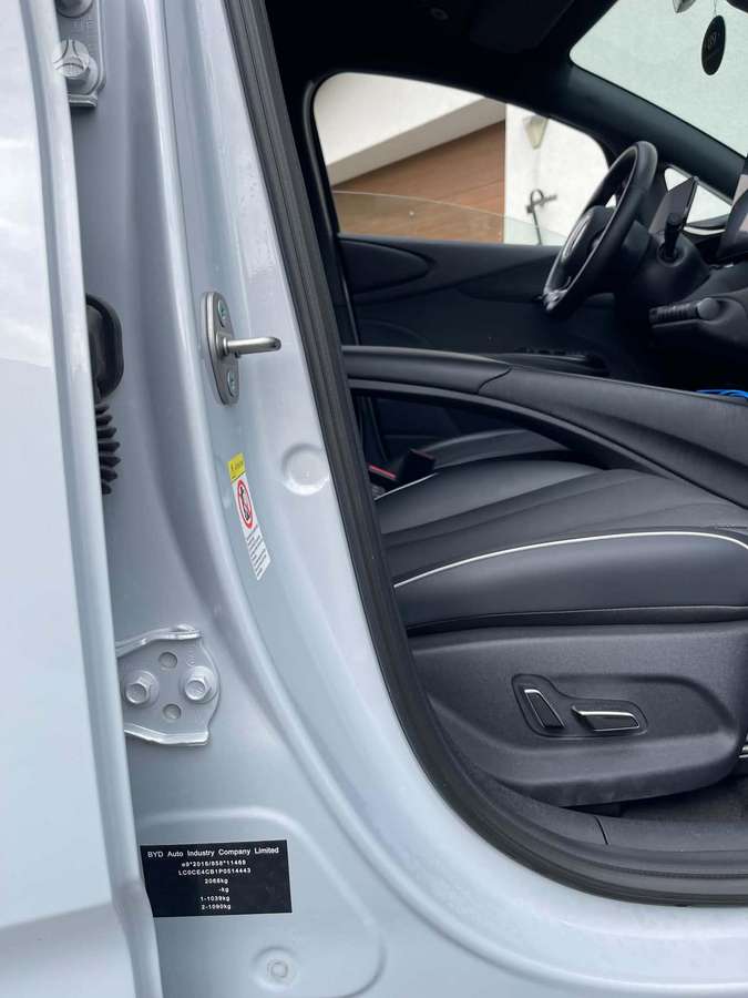 BYD Dolphin, 60 kWh, hatchback