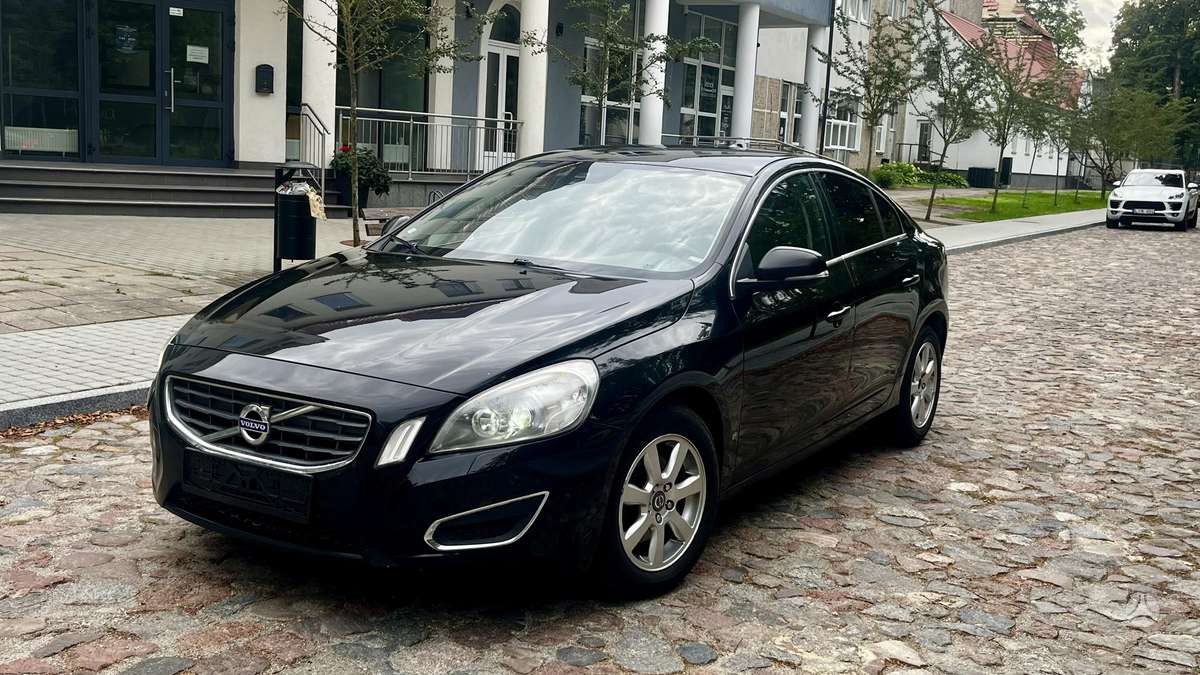 Volvo S60, 1.6 l., Седан