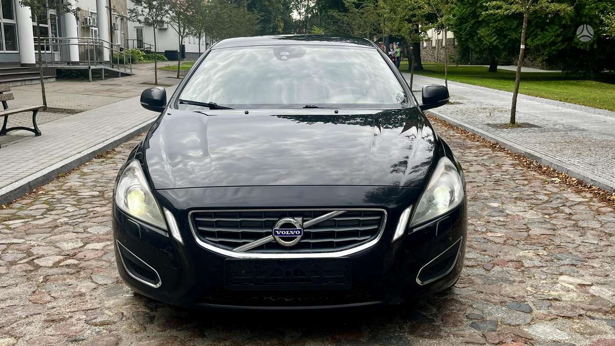 Volvo S60 - 3