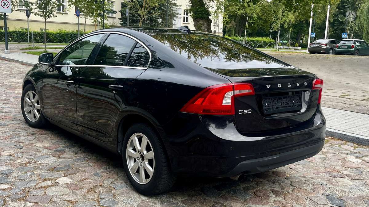 Volvo S60 - 4