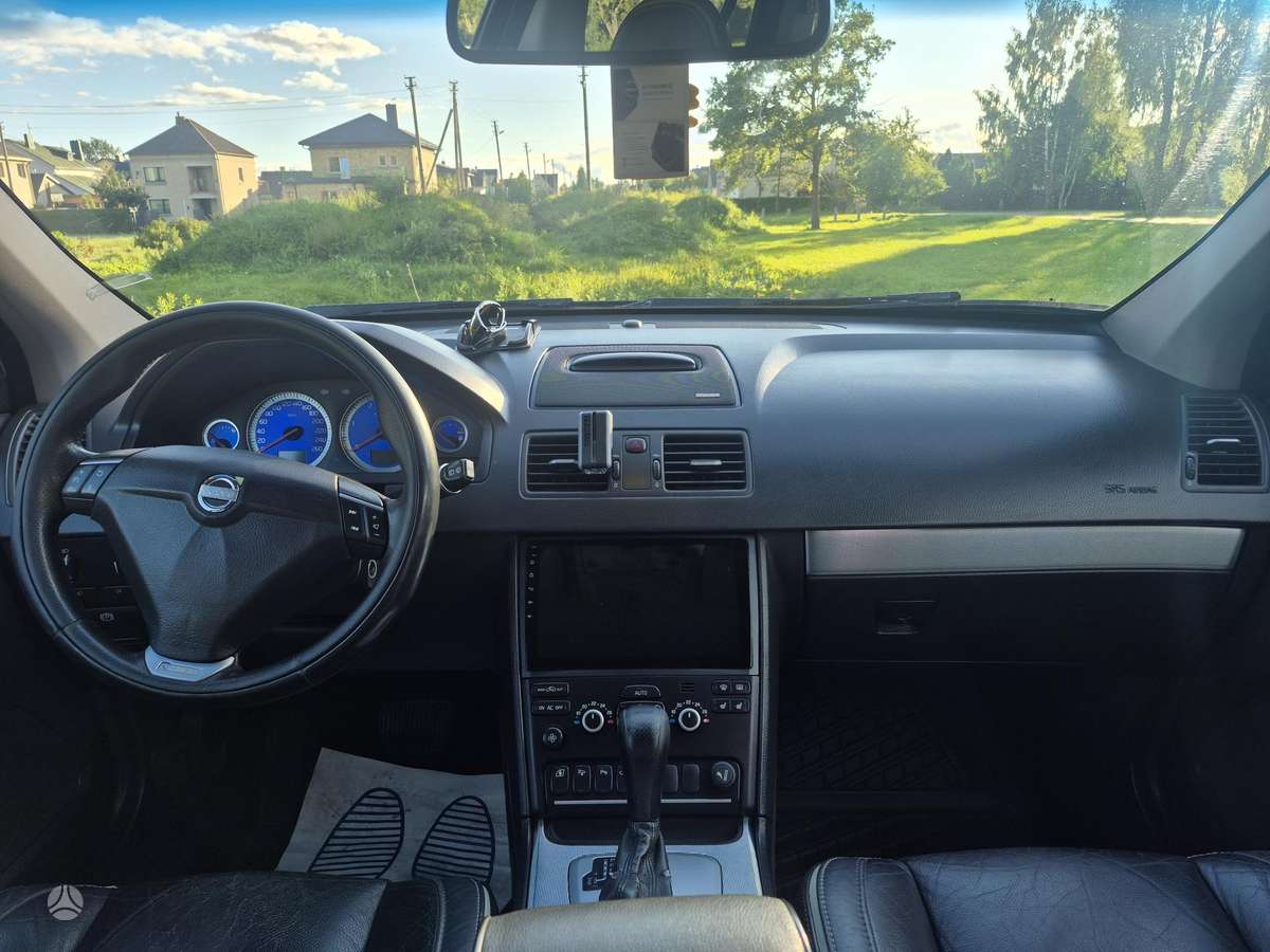 Volvo XC90 - 5
