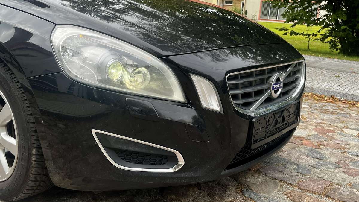 Volvo S60, 1.6 l., Седан
