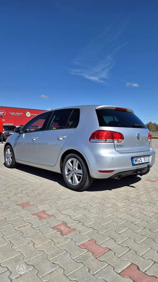 Volkswagen Golf - 3