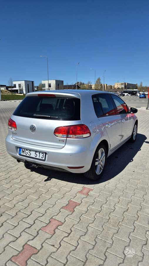 Volkswagen Golf - 4
