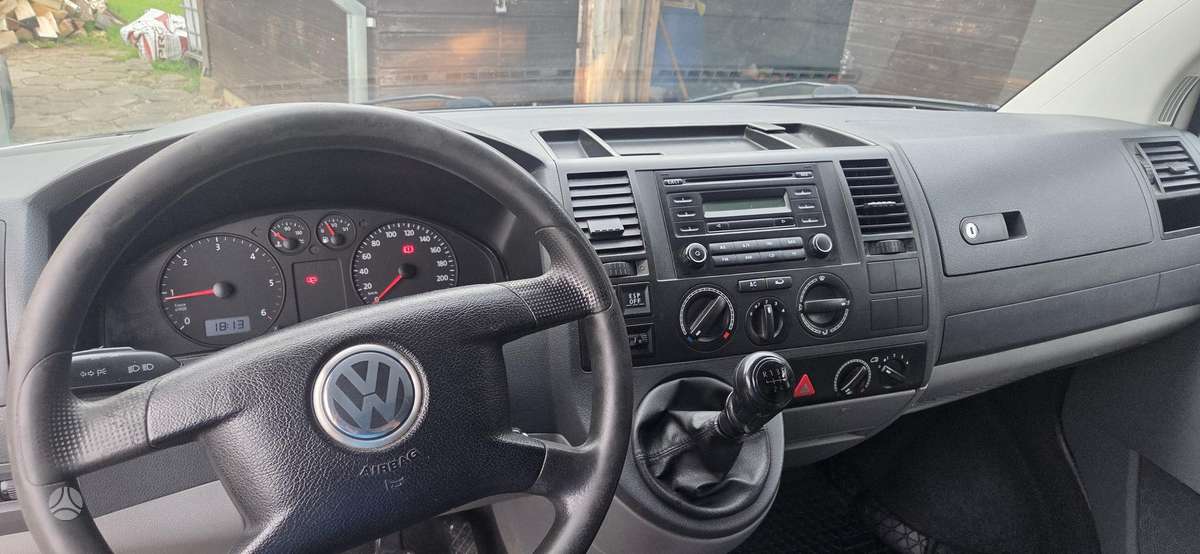 Volkswagen Transporter - 6