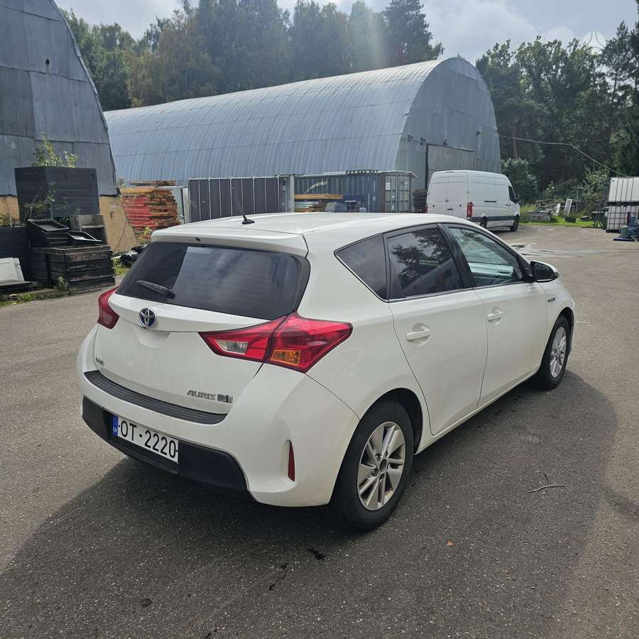 Toyota Auris - 3