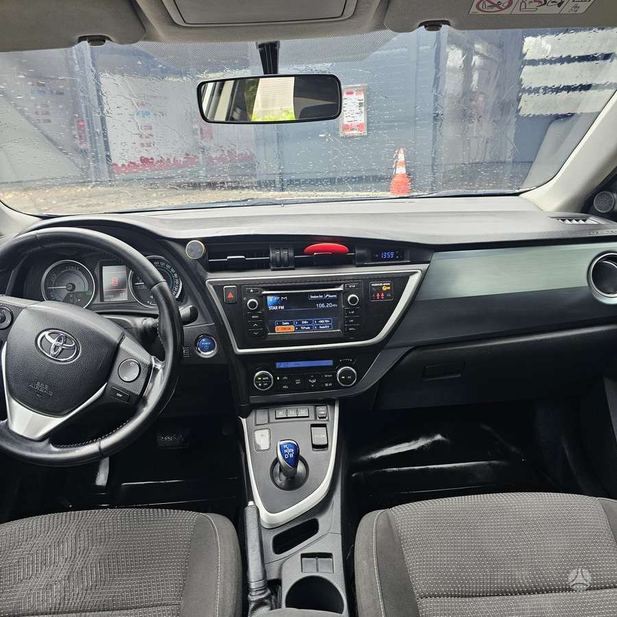 Toyota Auris - 6