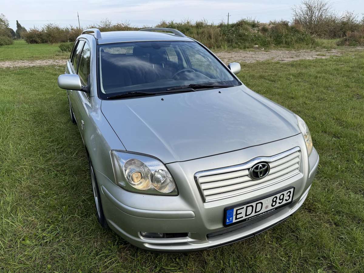 Toyota Avensis - 3