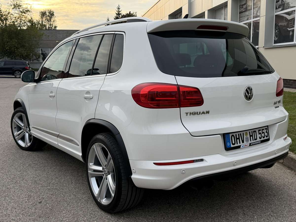 Volkswagen Tiguan - 9