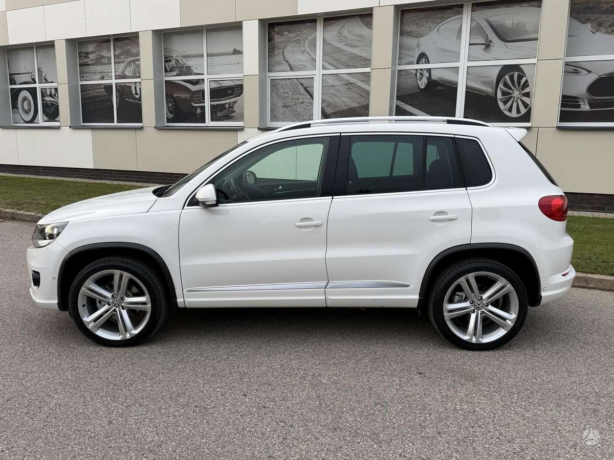Volkswagen Tiguan - 11