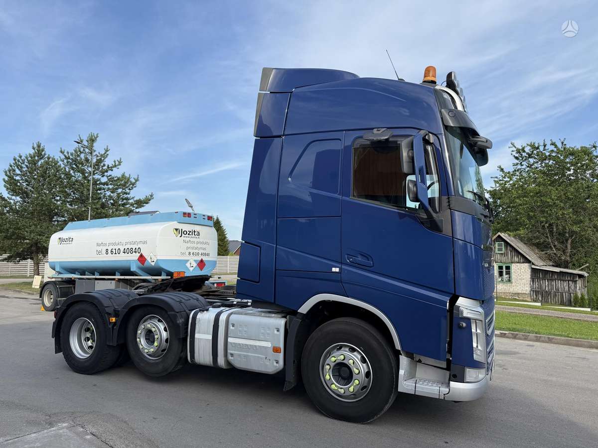 Volvo FH 500, double sleeper