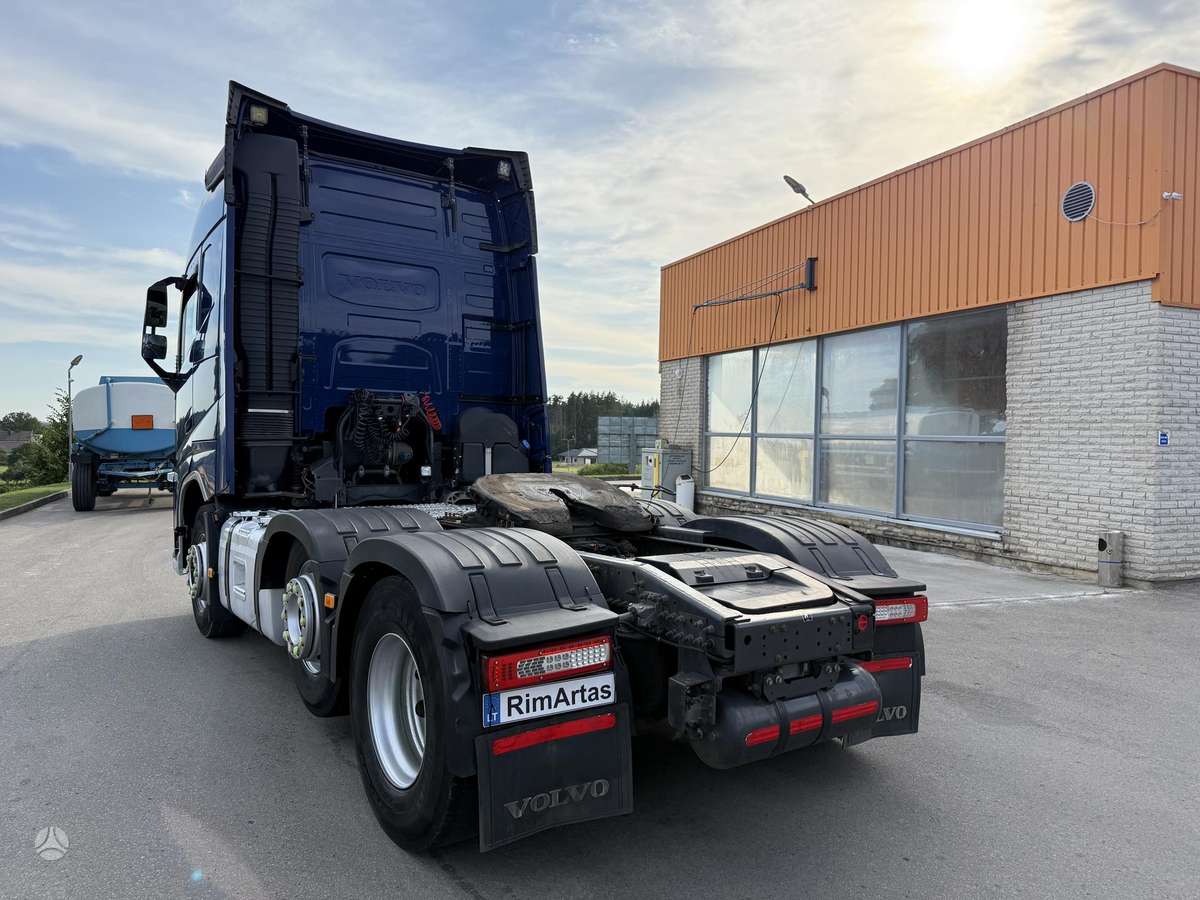 Volvo FH 500, double sleeper