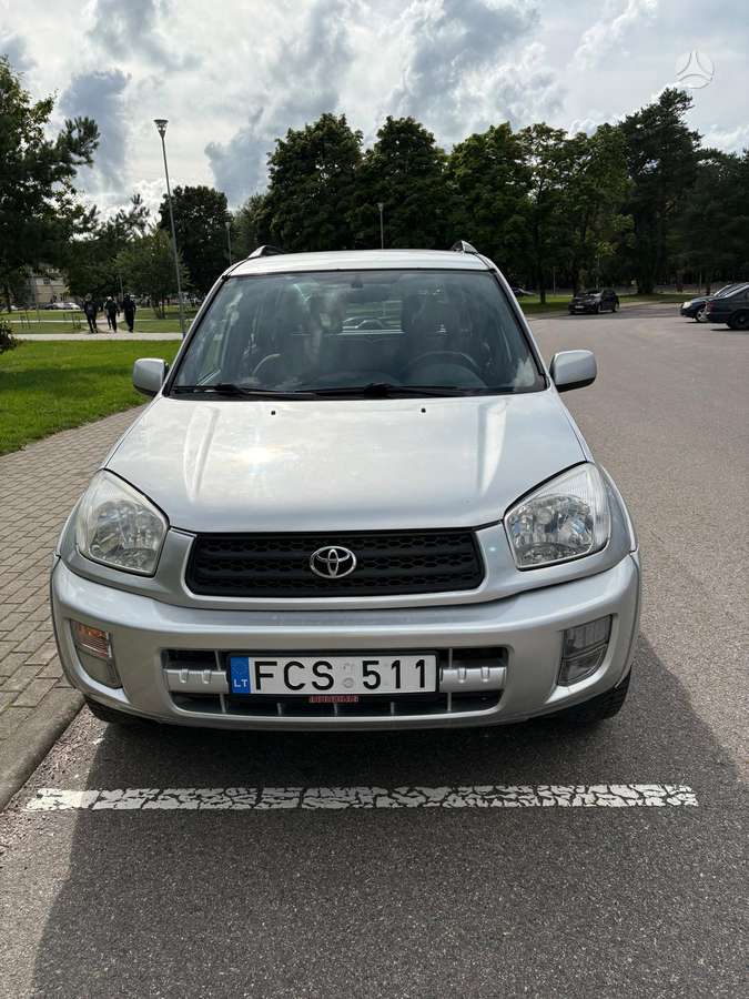 Toyota RAV4 - 3