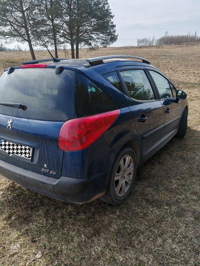 Peugeot 207 - 3