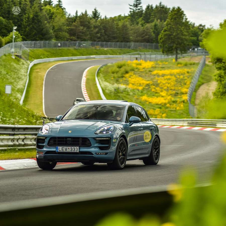 Porsche Macan - 10