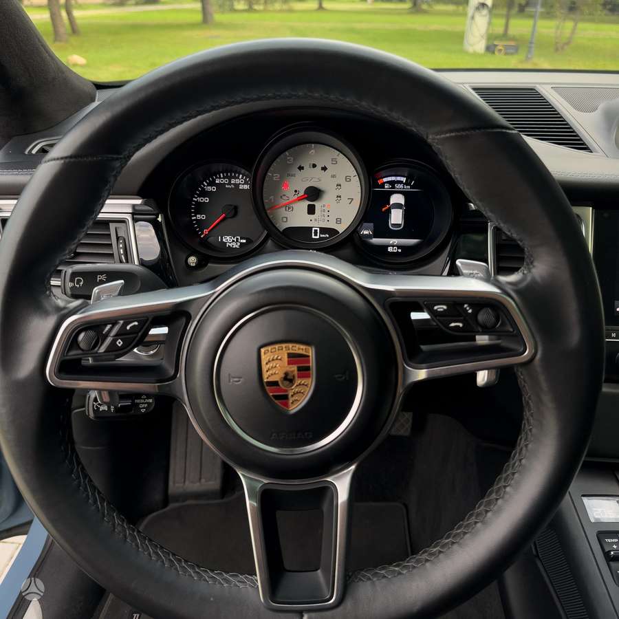 Porsche Macan - 8
