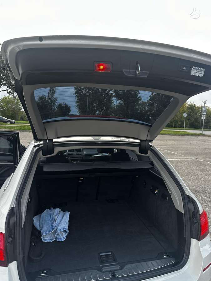 BMW 520, 2.0 l., wagon