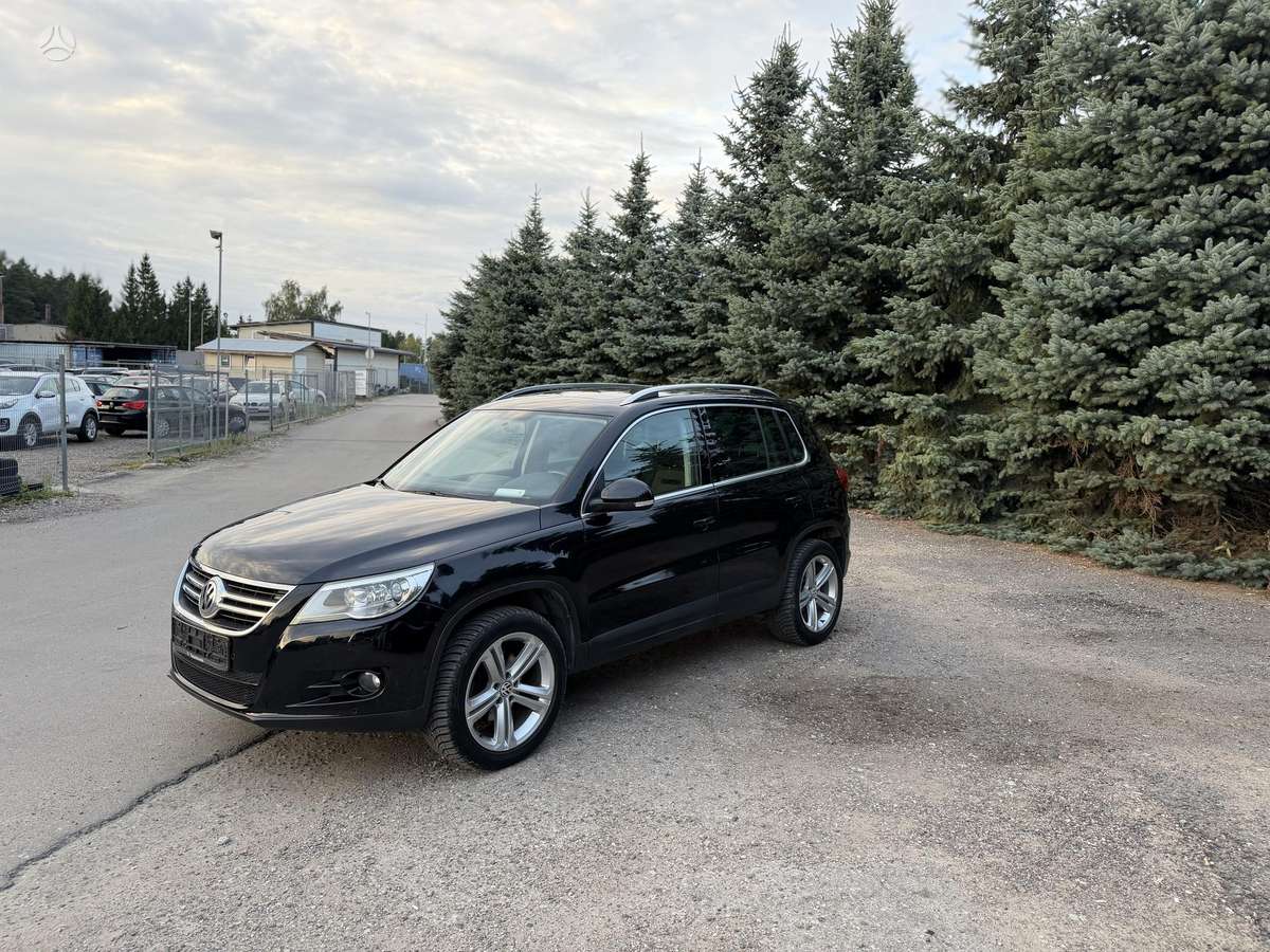 Volkswagen Tiguan - 2