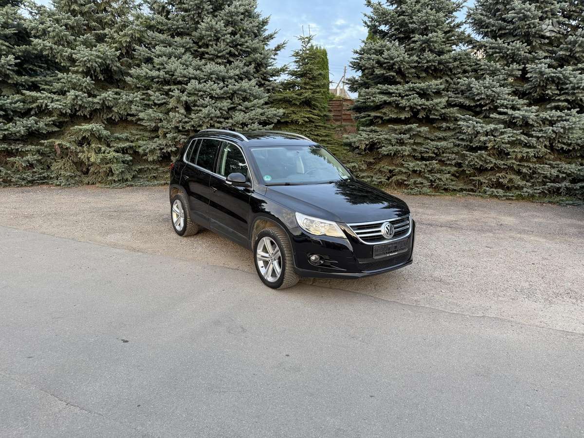 Volkswagen Tiguan - 4