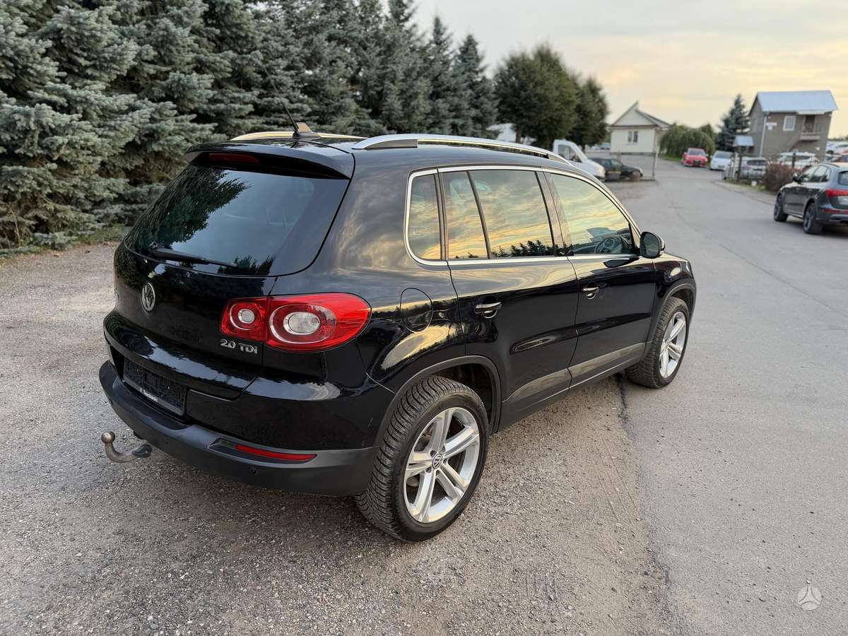 Volkswagen Tiguan - 7