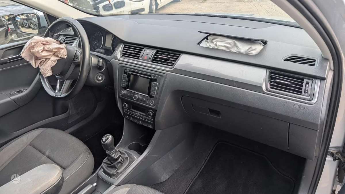 Skoda Rapid, ☎️ 8-21h, dalimis
