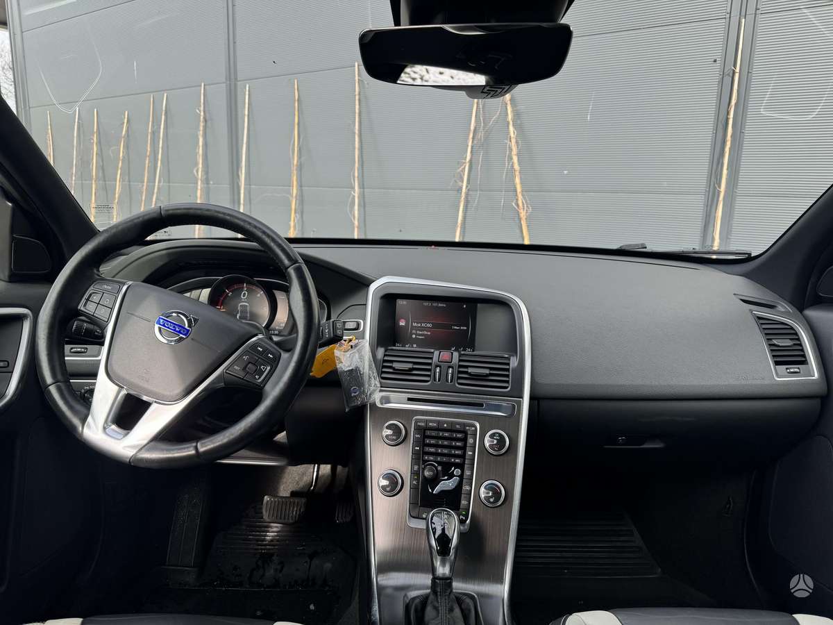 Volvo XC60 - 10