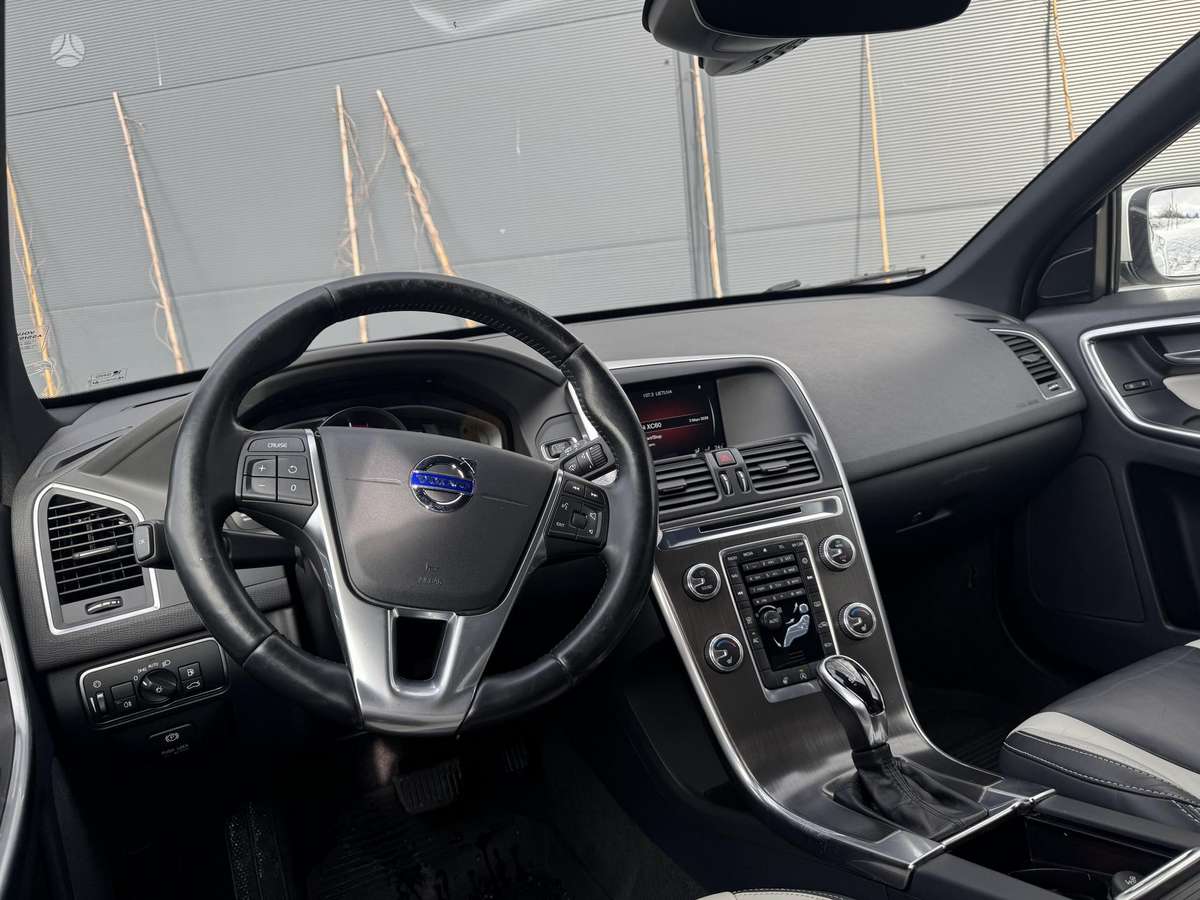 Volvo XC60 - 11