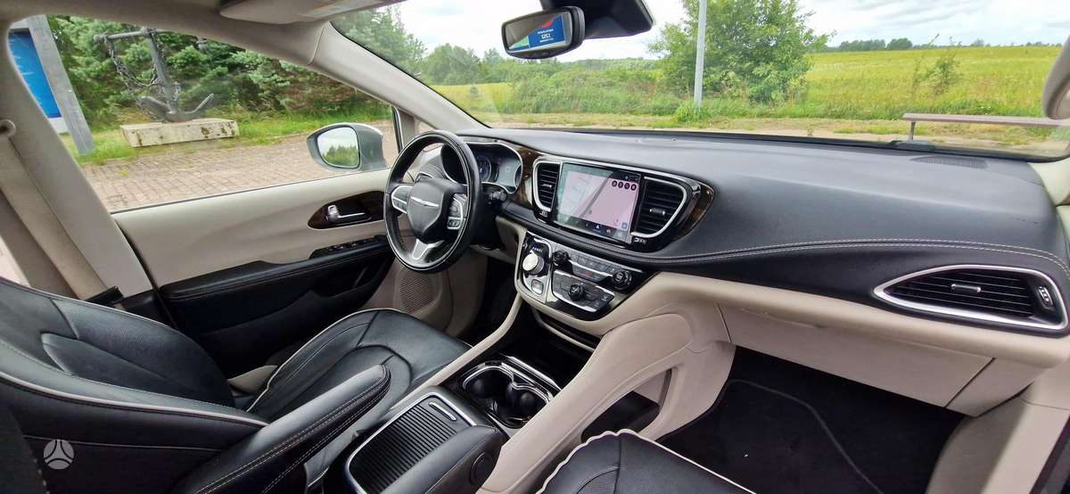 Chrysler Pacifica, 3.6 l., Минивэн
