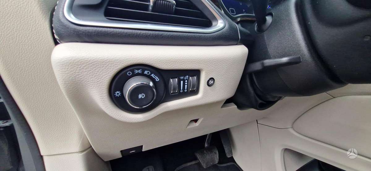 Chrysler Pacifica, 3.6 l., Минивэн