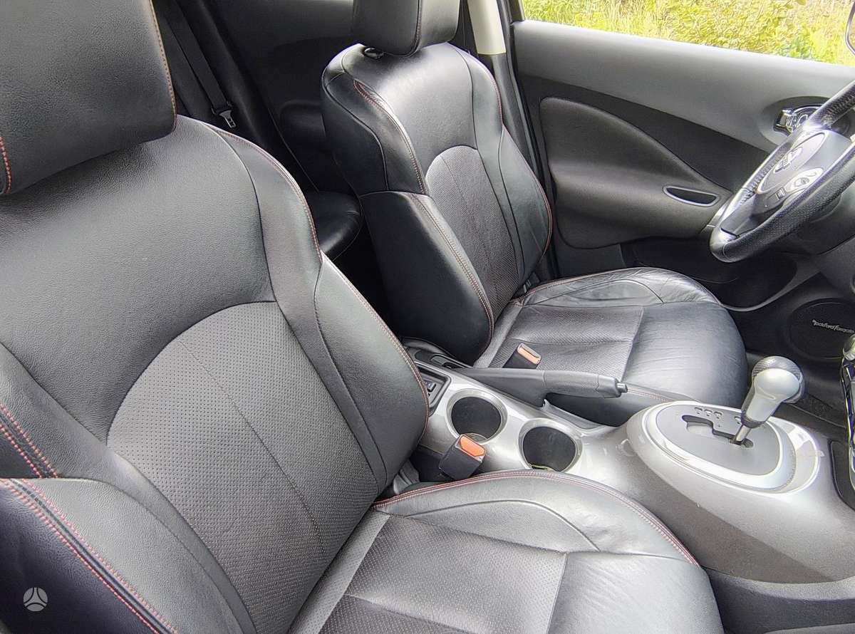 Nissan Juke, 1.6 l., Хэтчбек