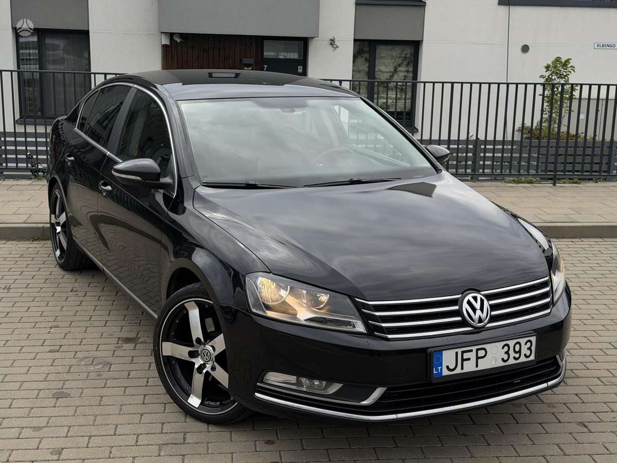 Volkswagen Passat - 2