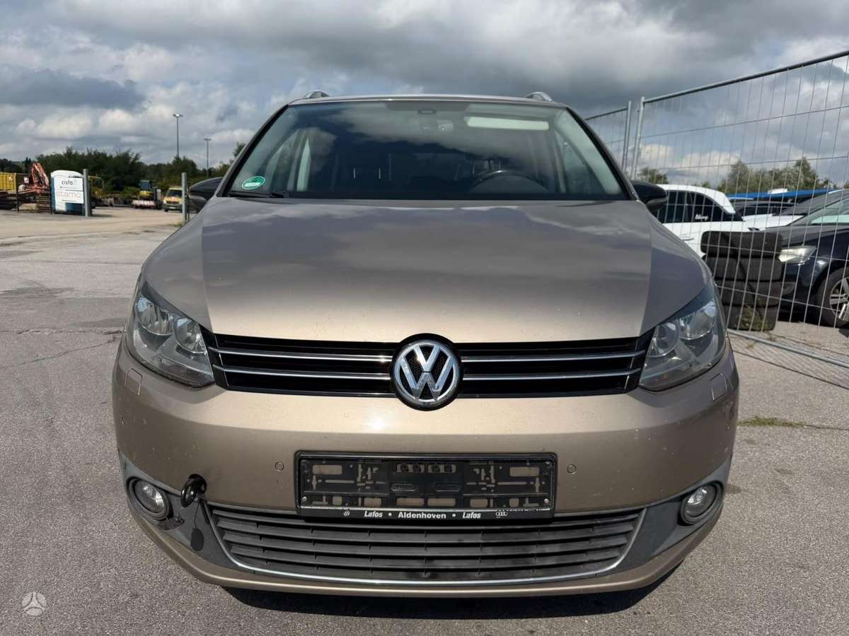 Volkswagen Touran по частям