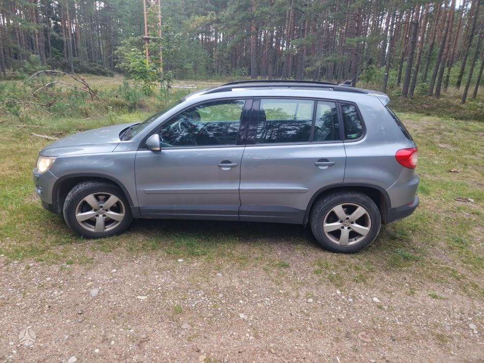 Volkswagen Tiguan - 8