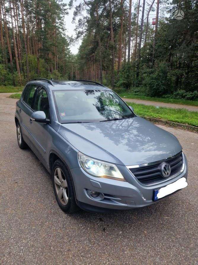 Volkswagen Tiguan - 2