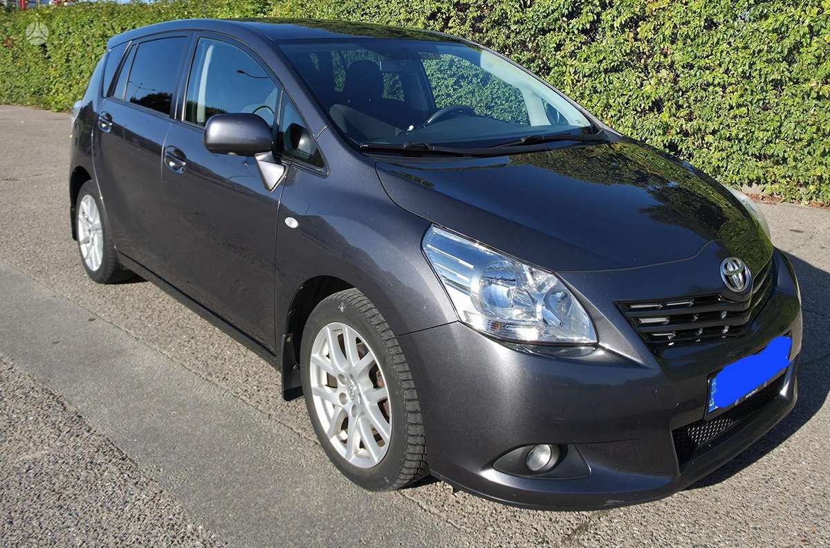 Toyota Verso - 2