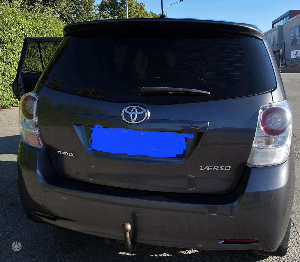Toyota Verso, 2.0 l., Хэтчбек
