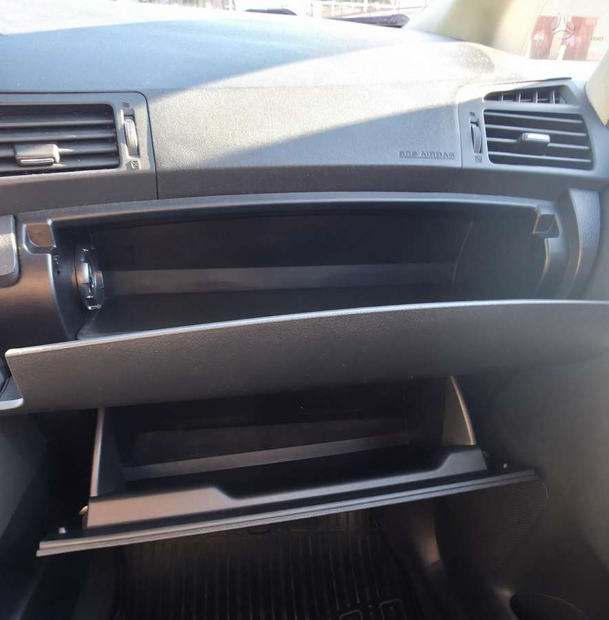 Toyota Verso, 2.0 l., Хэтчбек