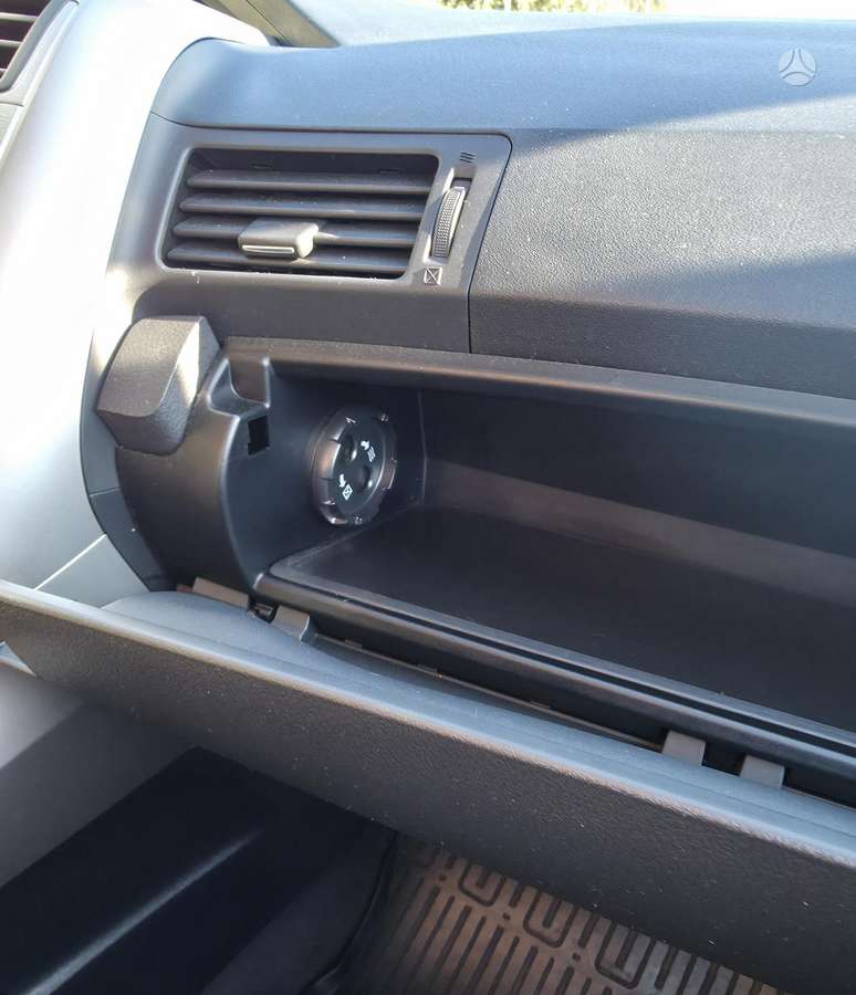 Toyota Verso, 2.0 l., Хэтчбек
