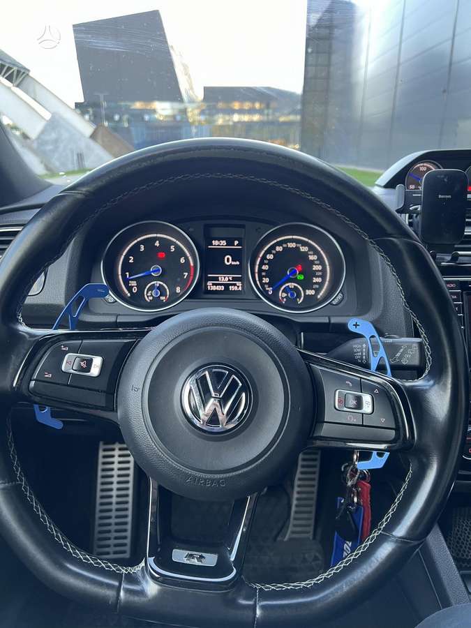 Volkswagen Scirocco - 9