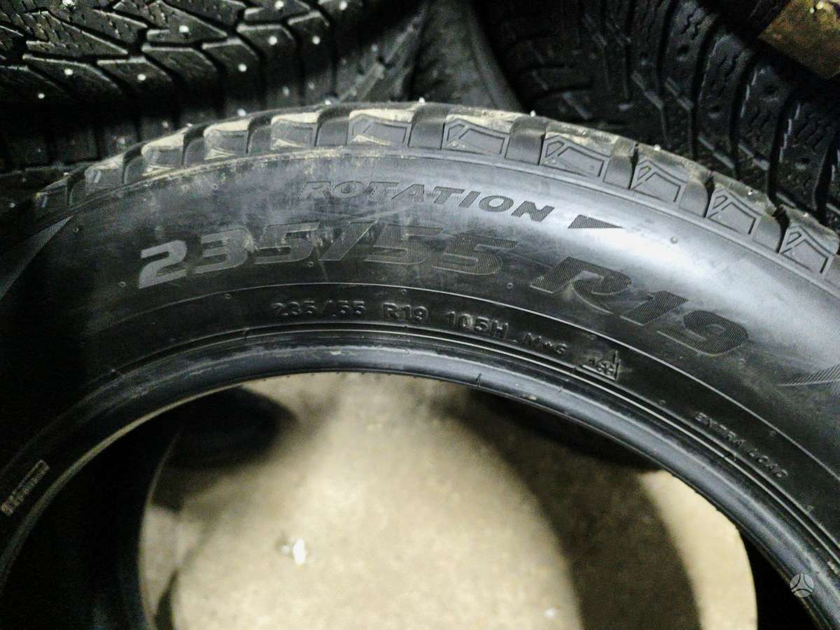 Pirelli SCORPION ICE ZERO, winter 235/55 R19