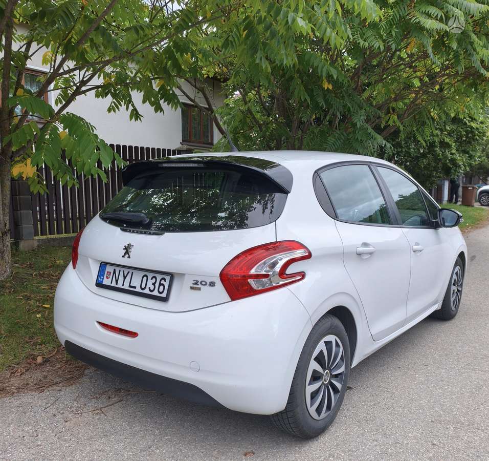 Peugeot 208 - 2